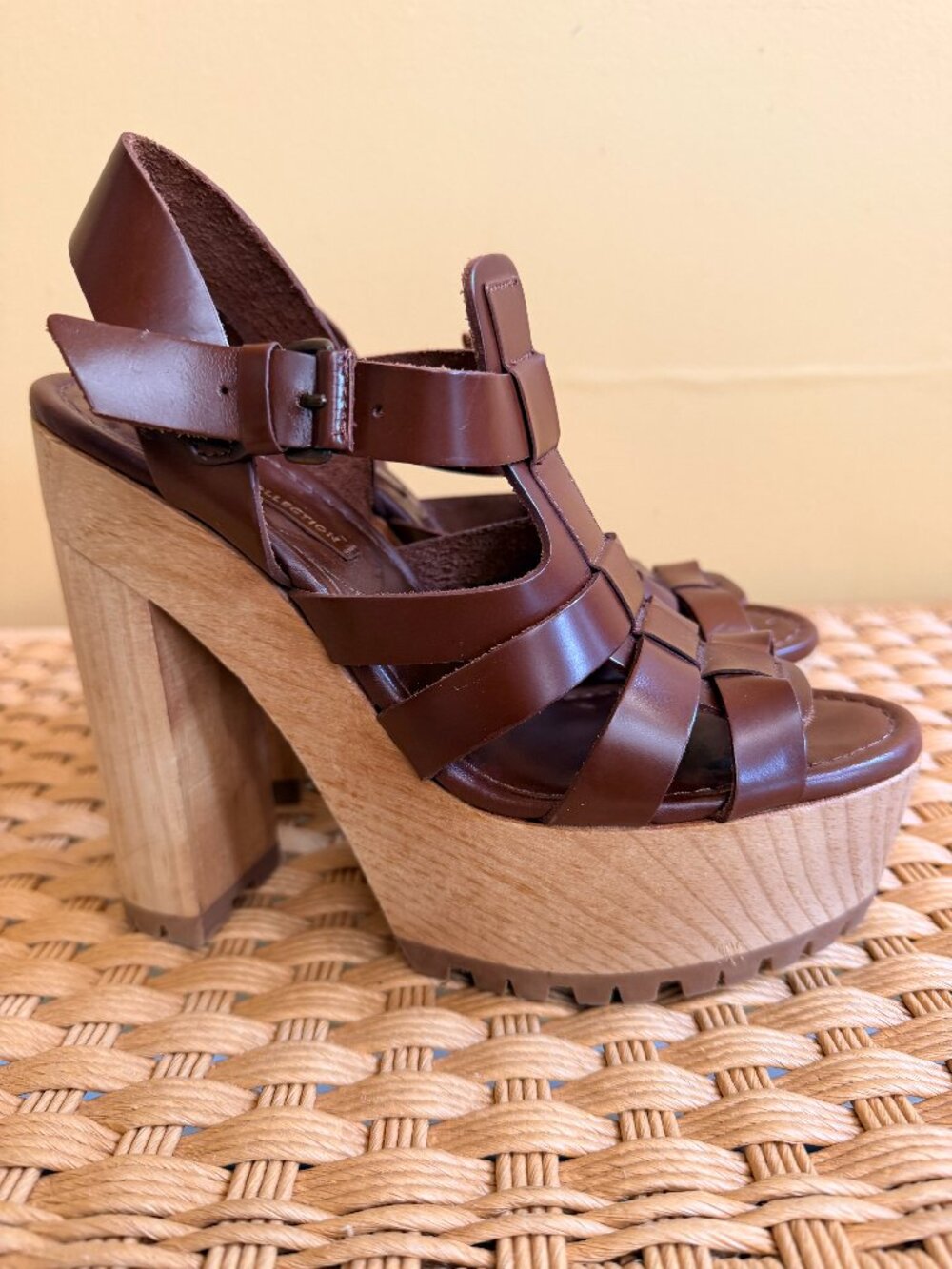 Women Zara Collection Brown Strapped Leather Sandals Size 8 - Picture 1 of 13